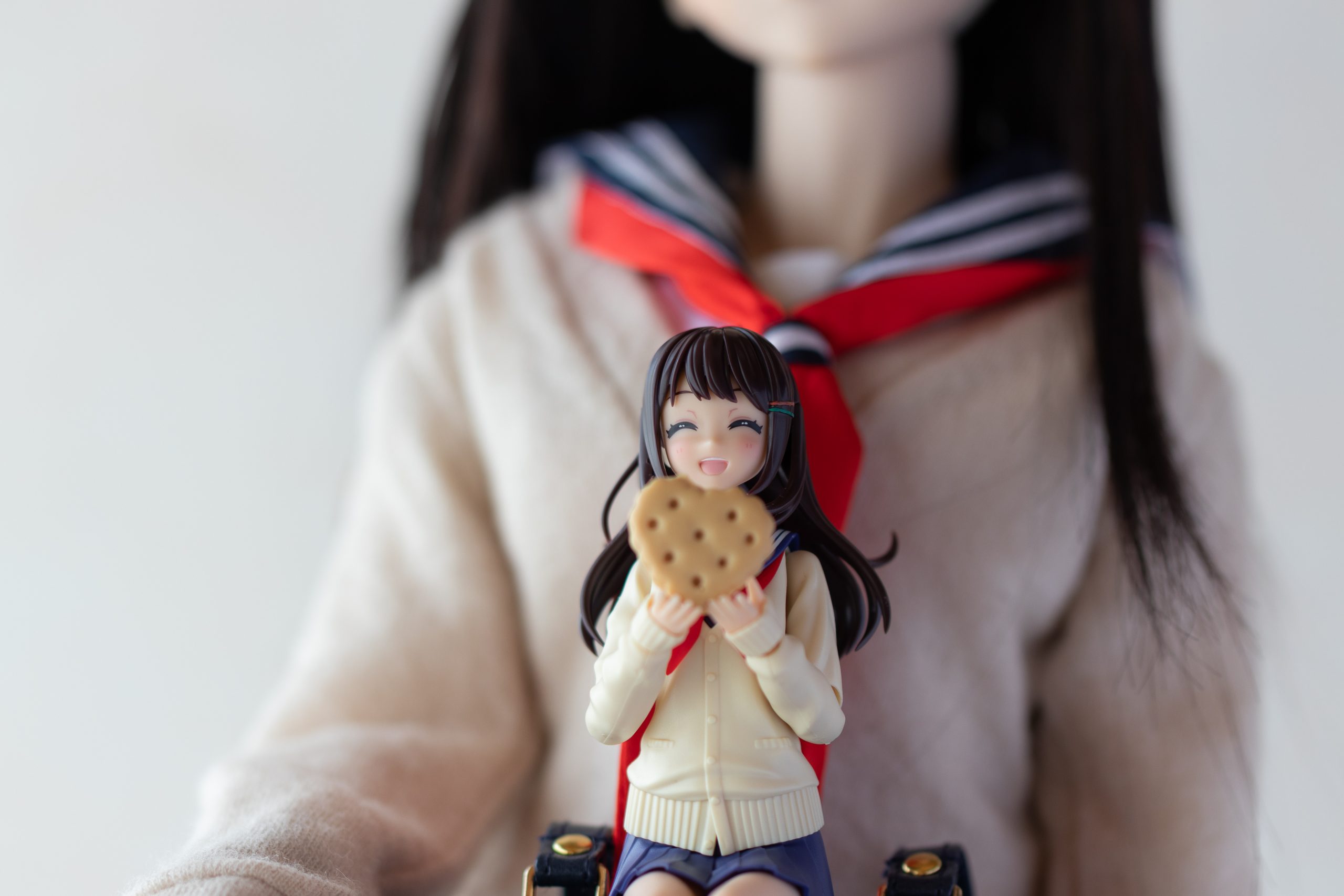 友達に餌付けされるまどかちゃんその②